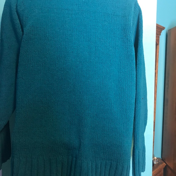 Carol Reed. Ladies M teal sweater - Picture 4 of 6